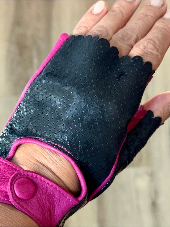 David and Young Accessories - David & Young Genuine Leather Fingerless Gloves Pink Black NWT Size S